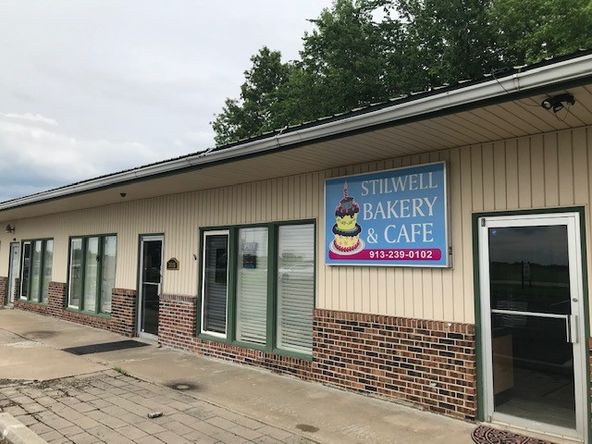 20285 Metcalf Ave, Bucyrus, KS 66013